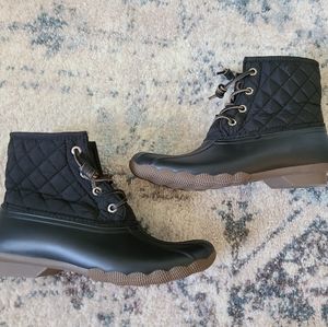 Brand new sperry quilted duckboots